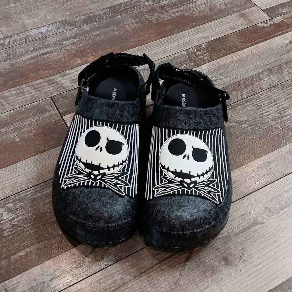 The Nightmare Before Christmas Men's Black Skull Slip On Clog Sandals Size 12